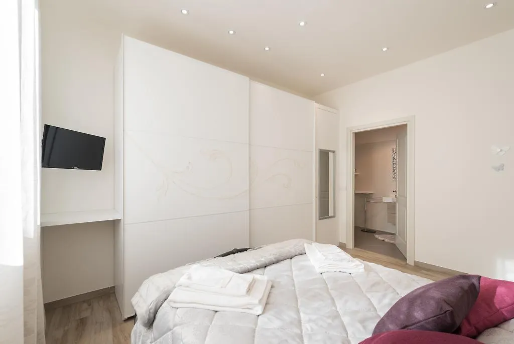 Apartment Roommo Santa Maria Novella Florenz Italien